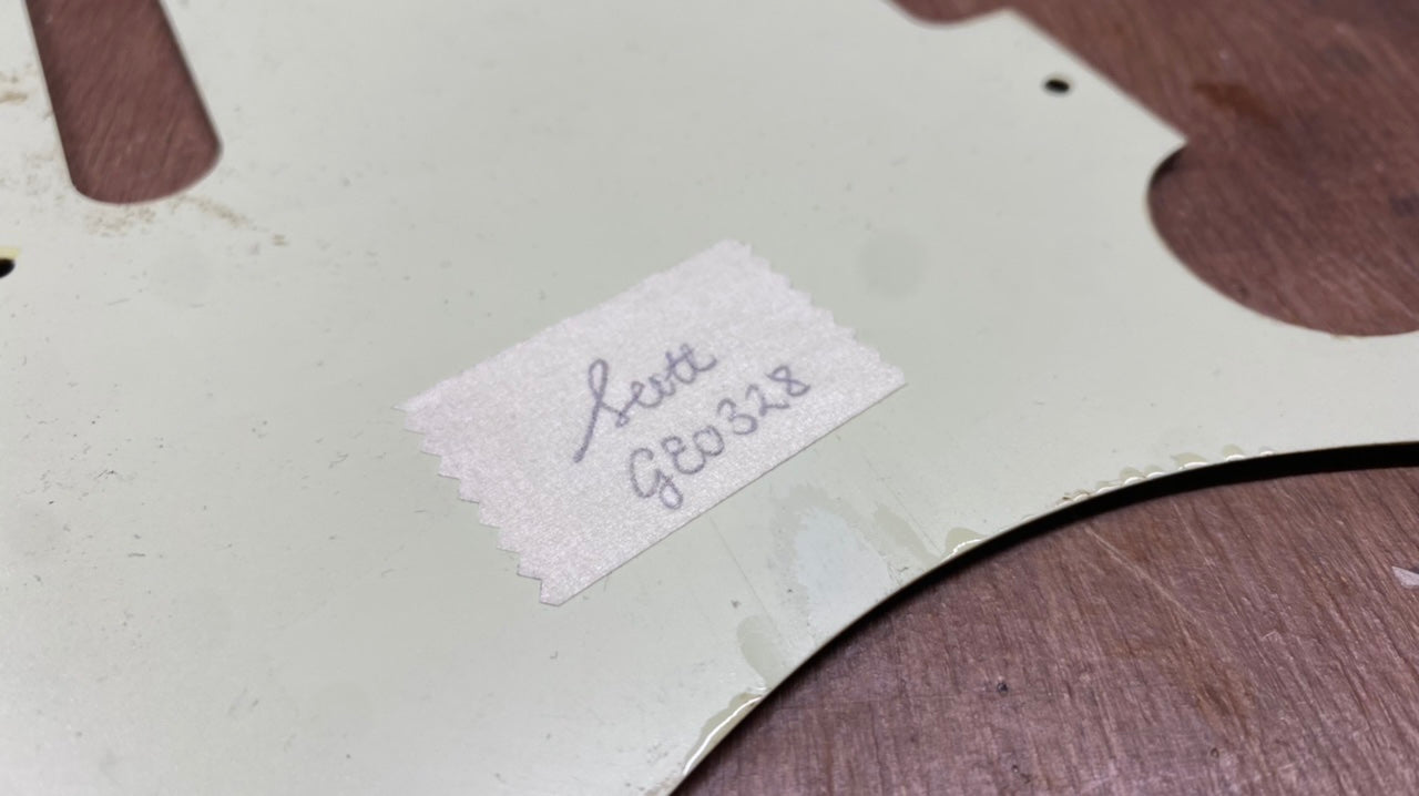 TC Pickguard GE0328