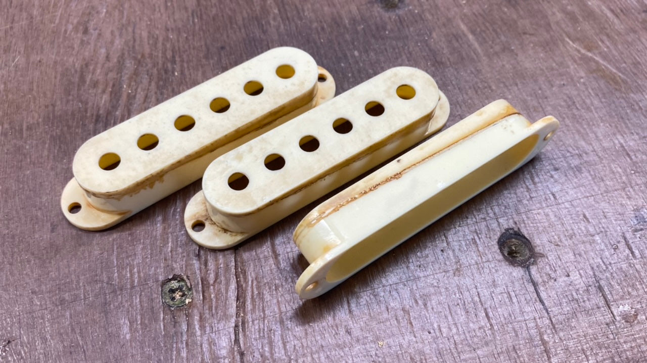 SC Knobs and Pickup Covers - Nicotine'd