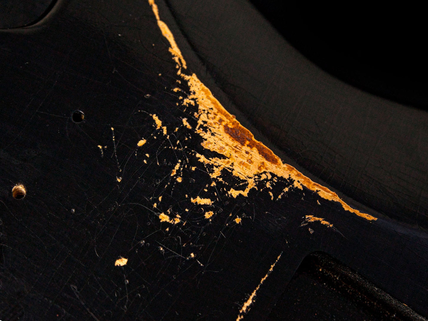 Black S Body and Scratchplate GE0236