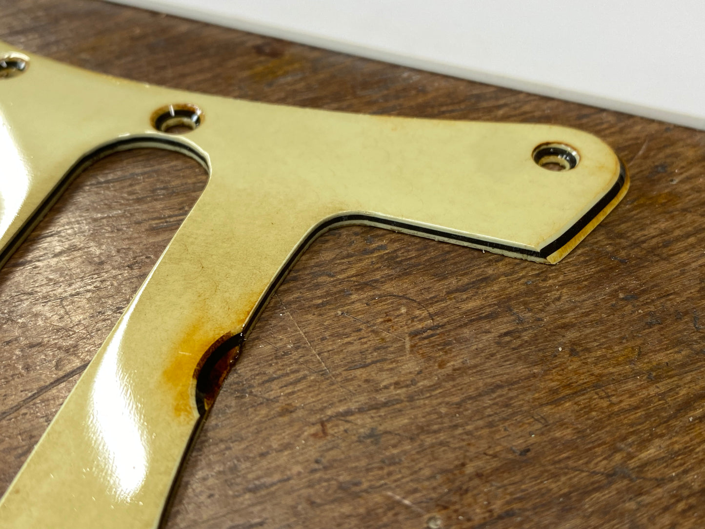 Aged "Mint" Scratchplate GE0228