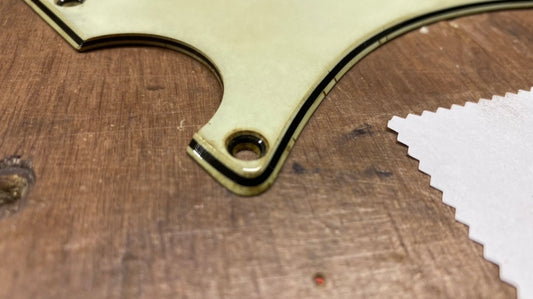 TC Pickguard GE0329