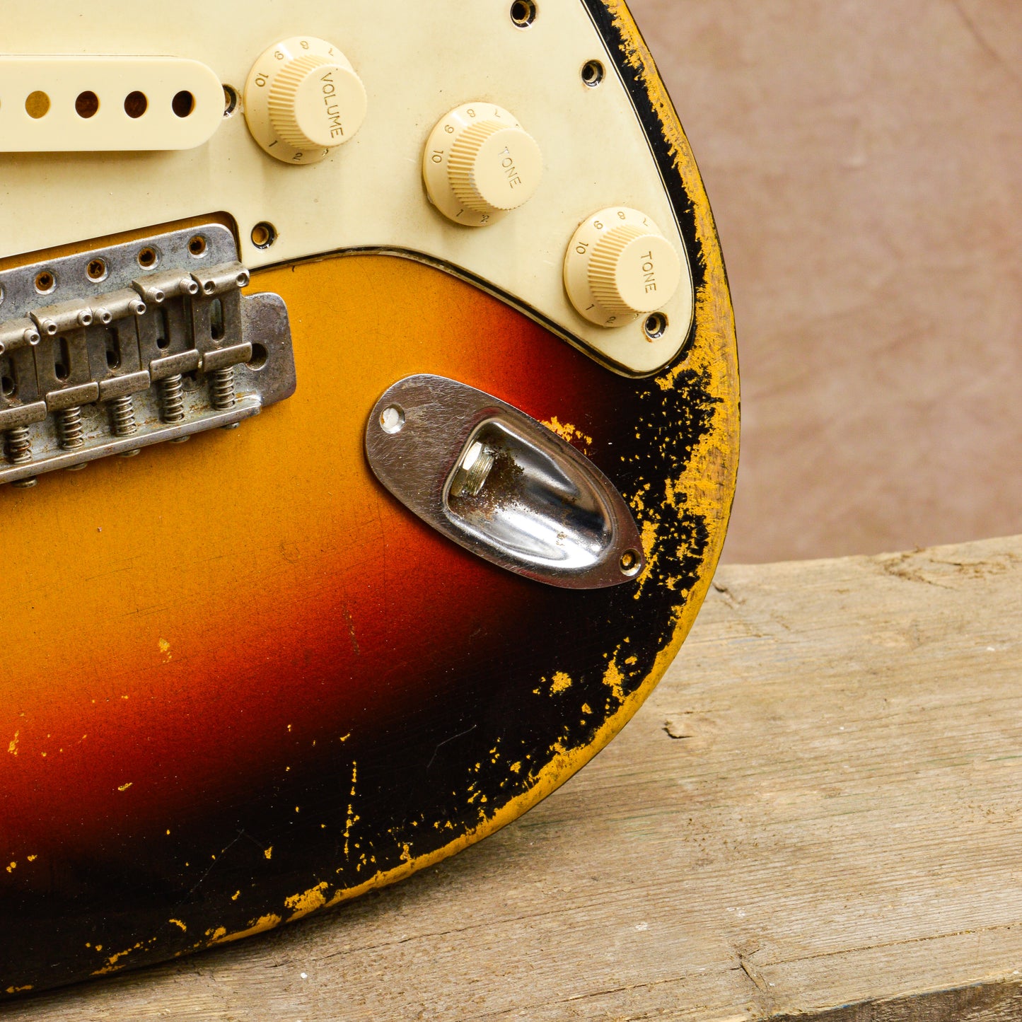 3 Tone Sunburst SC Body GE0355