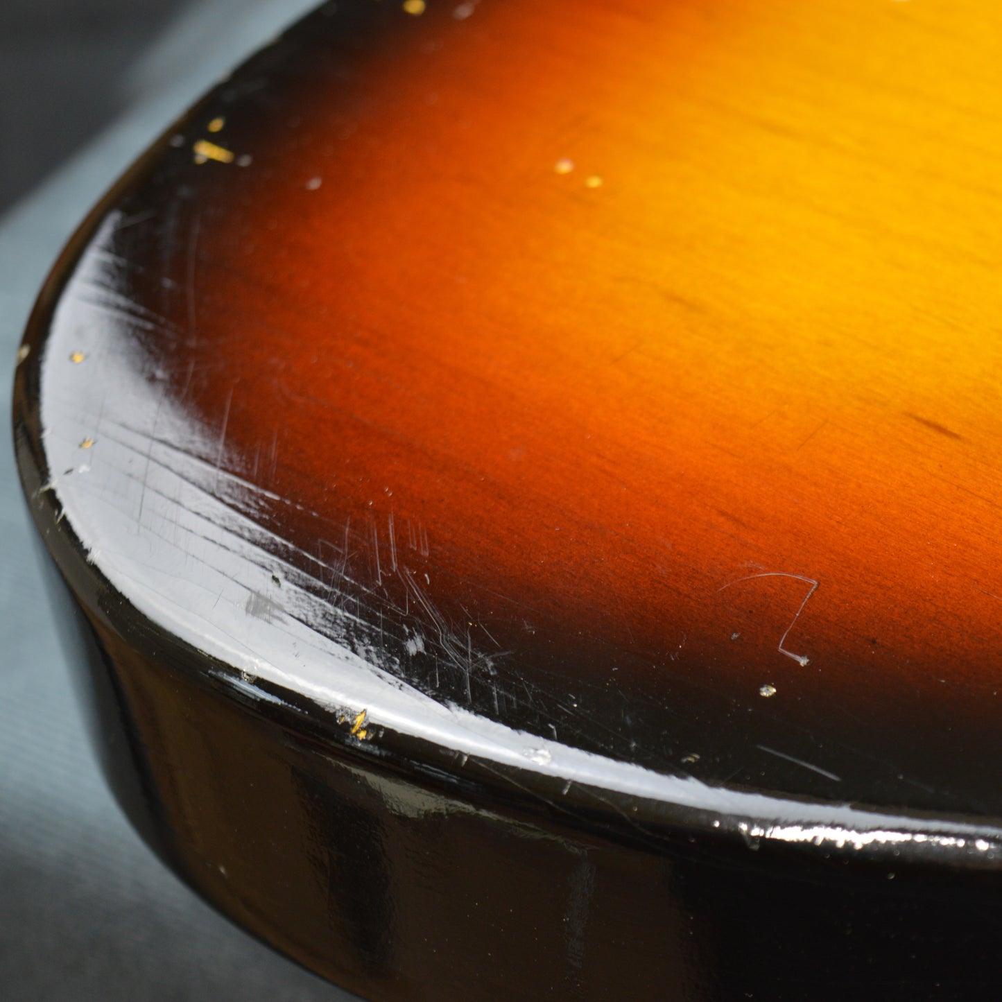 Sunburst Thinline Body GE0347