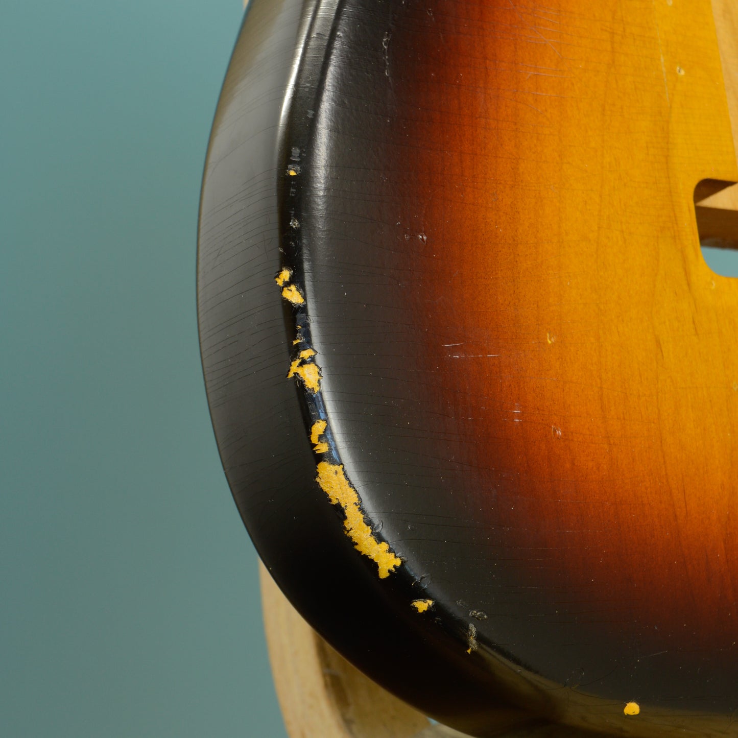 3 Tone Sunburst SC Body GE0508