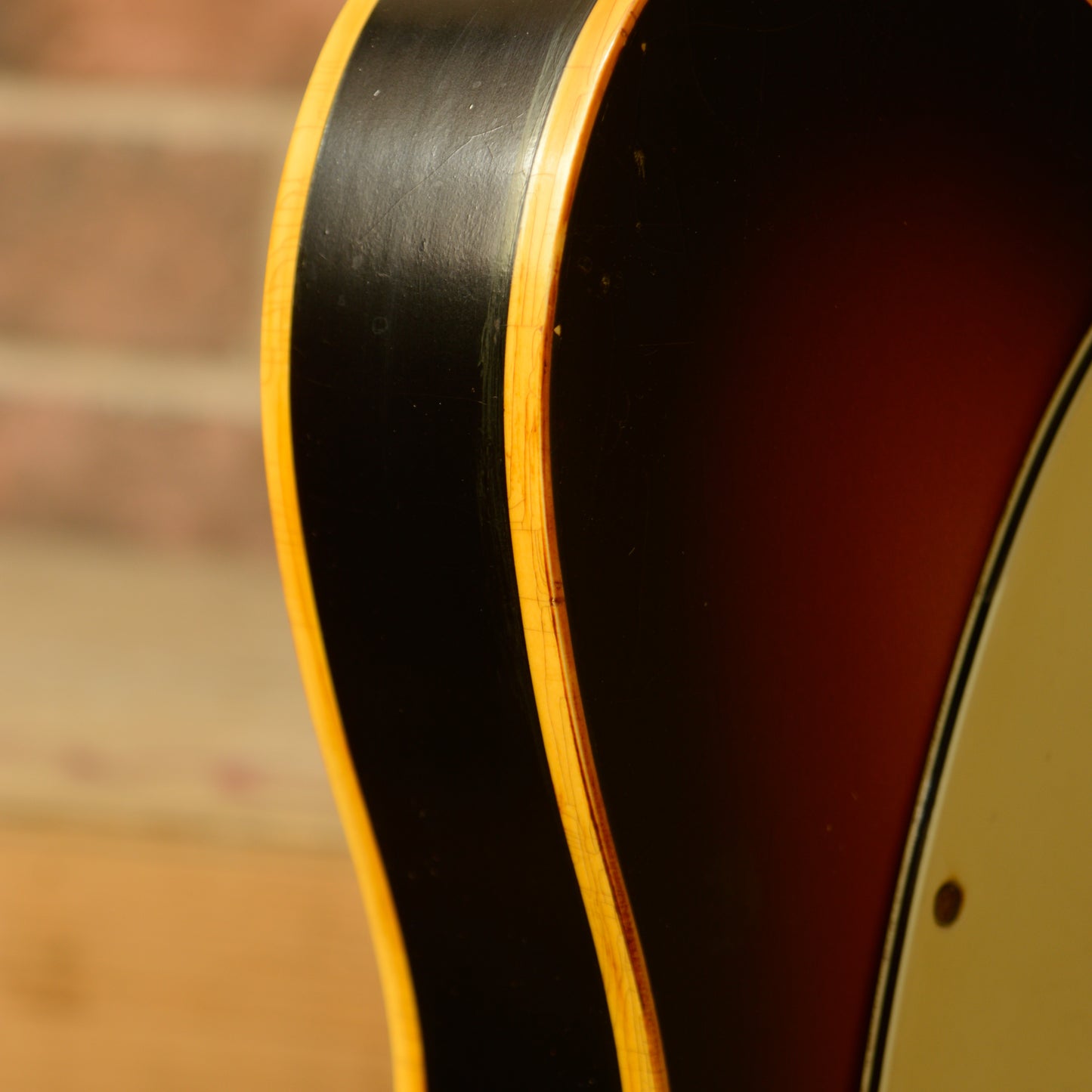 3 Tone Sunburst Double Bound Body and Pickguard GE0681