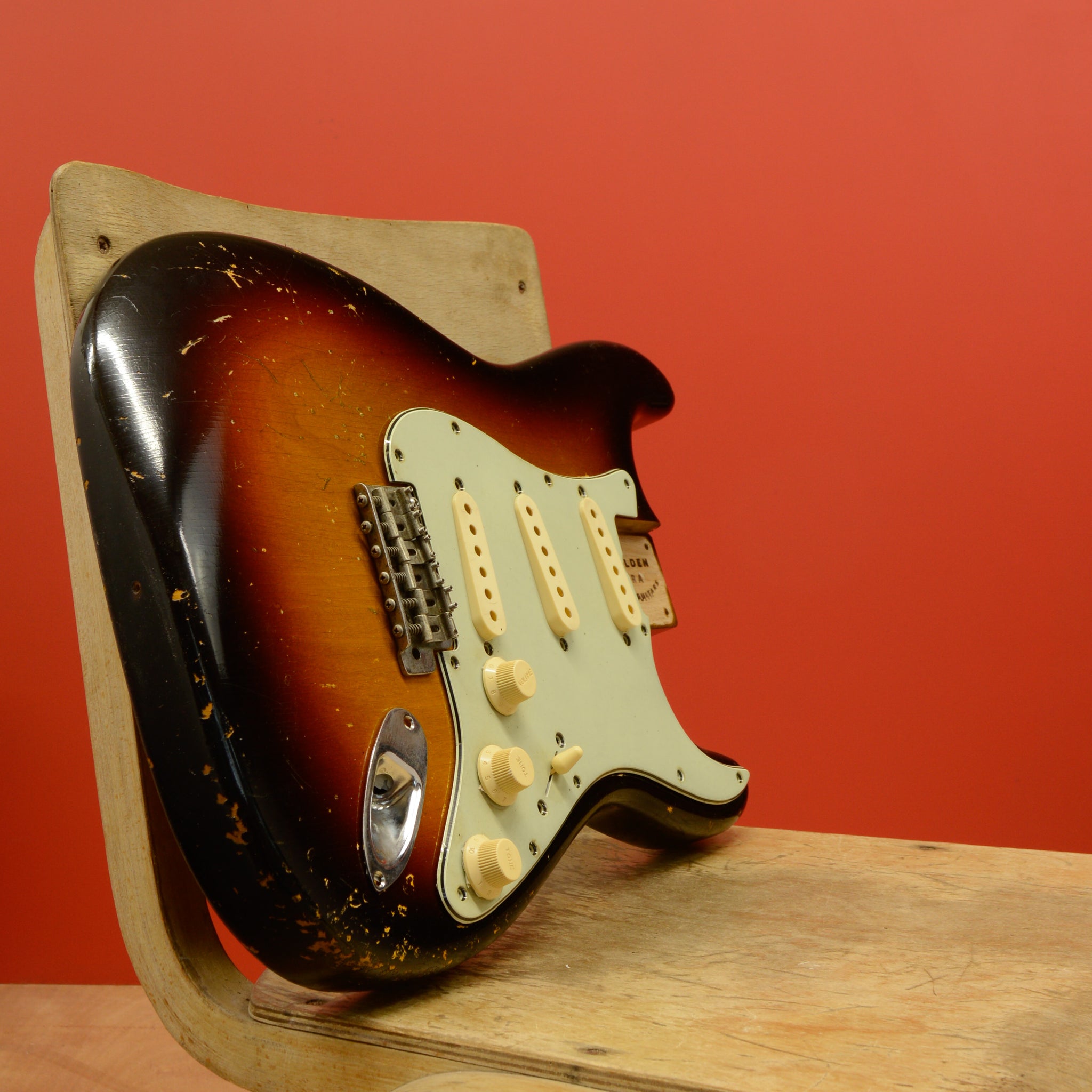 Faded 3 Tone Sunburst SC Body, Plastics & Hardware GE0500