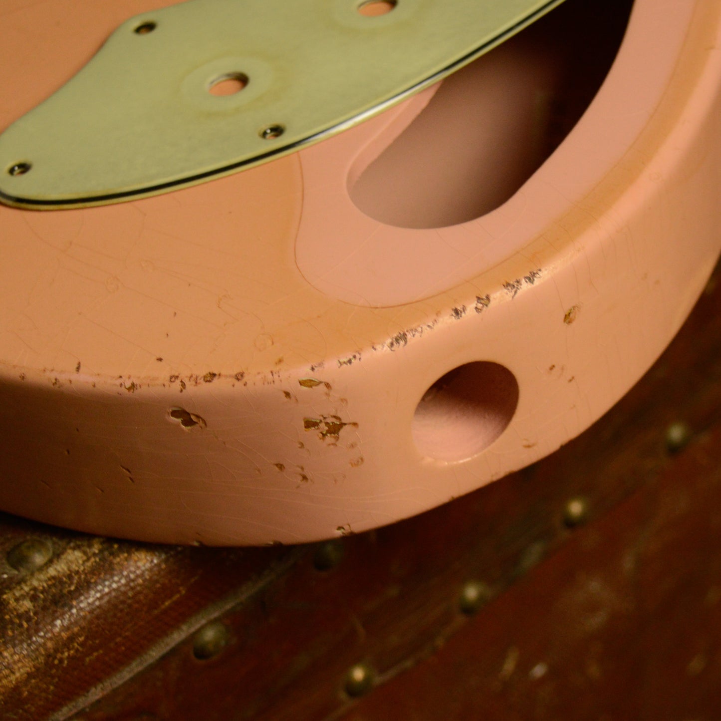 Shell Pink Thinline Body & Grey Mint Pickguard GE0454