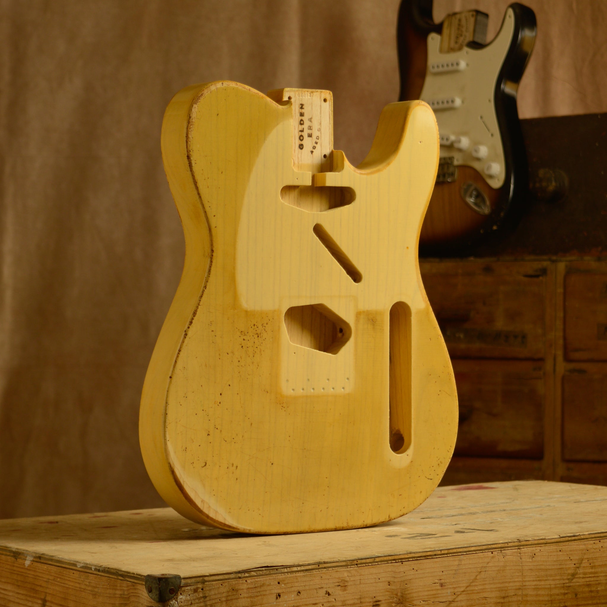 1 Piece Swamp Ash TC Body, Pickguard & Hardware