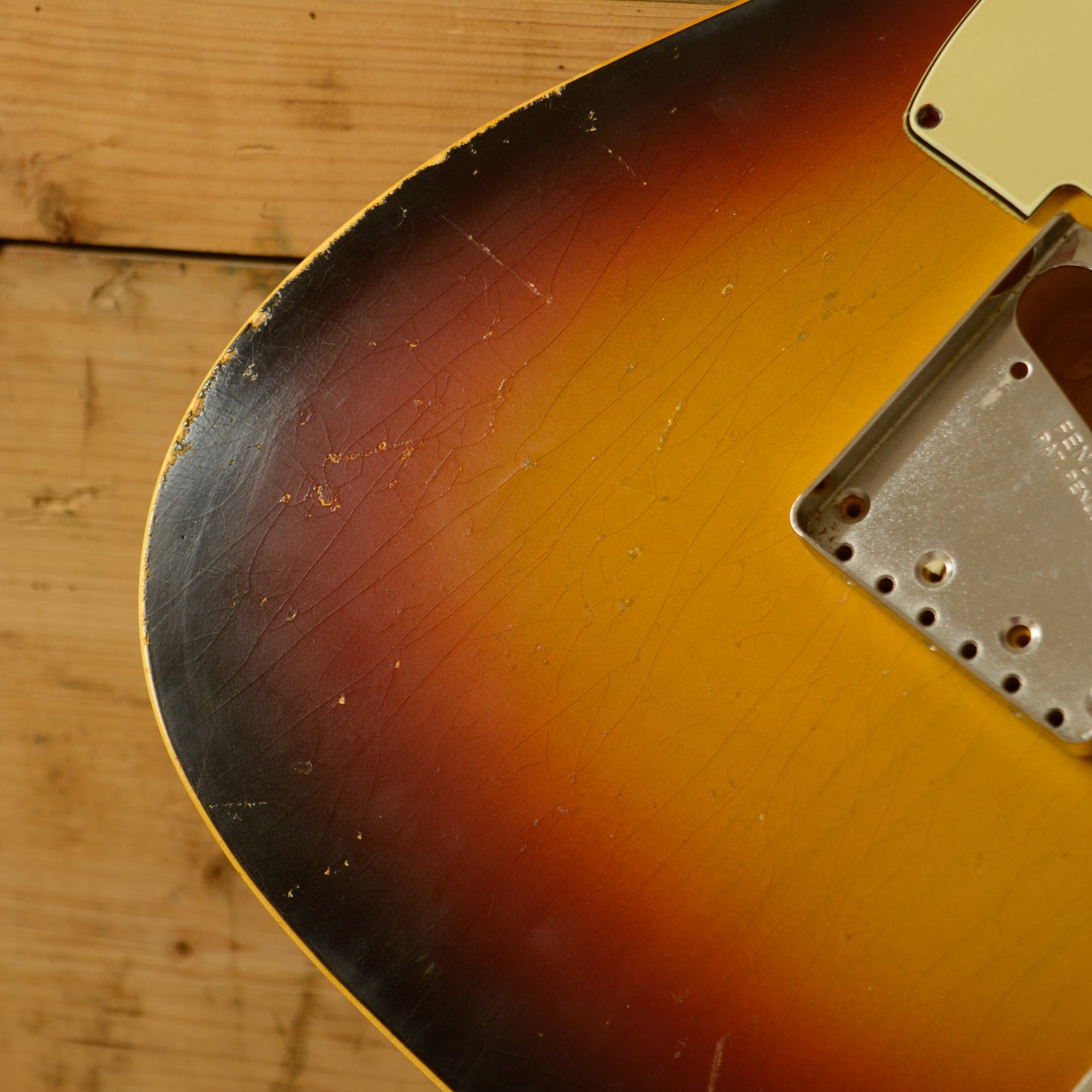 3 Tone Sunburst Double Bound Body and Pickguard GE0681