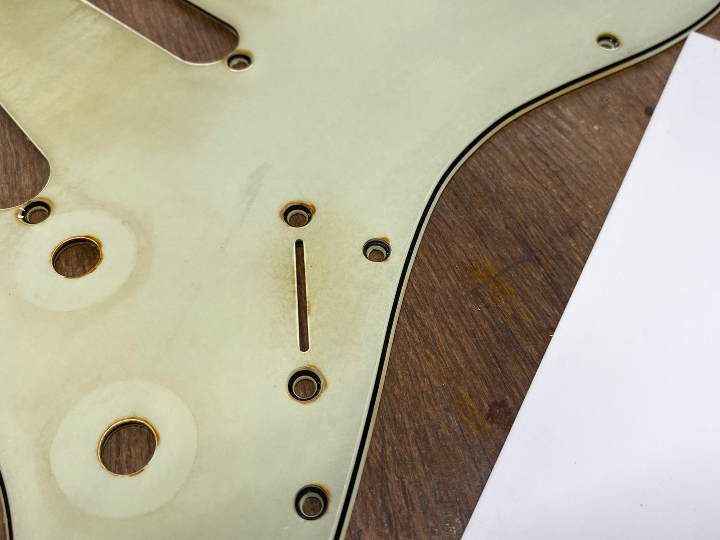 Aged "Mint" Scratchplate GE0226