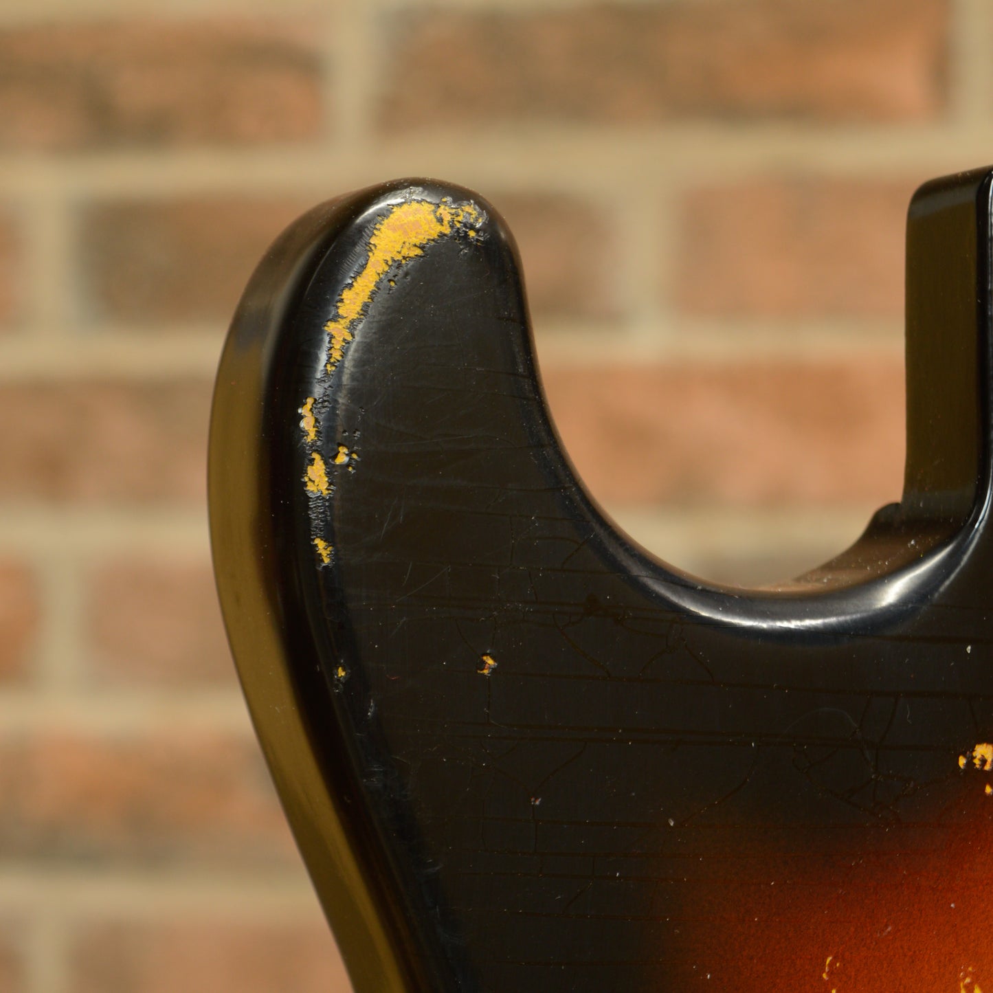 UV Faded 3 Tone Sunburst SC Body, Plastics & Hardware GE0478