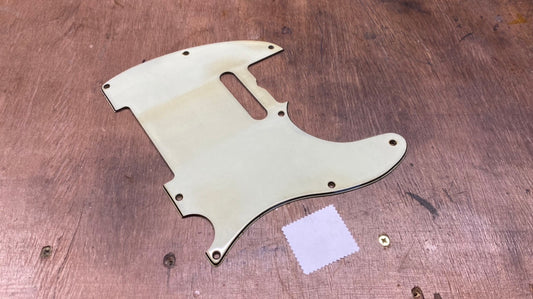 TC Pickguard GE0329