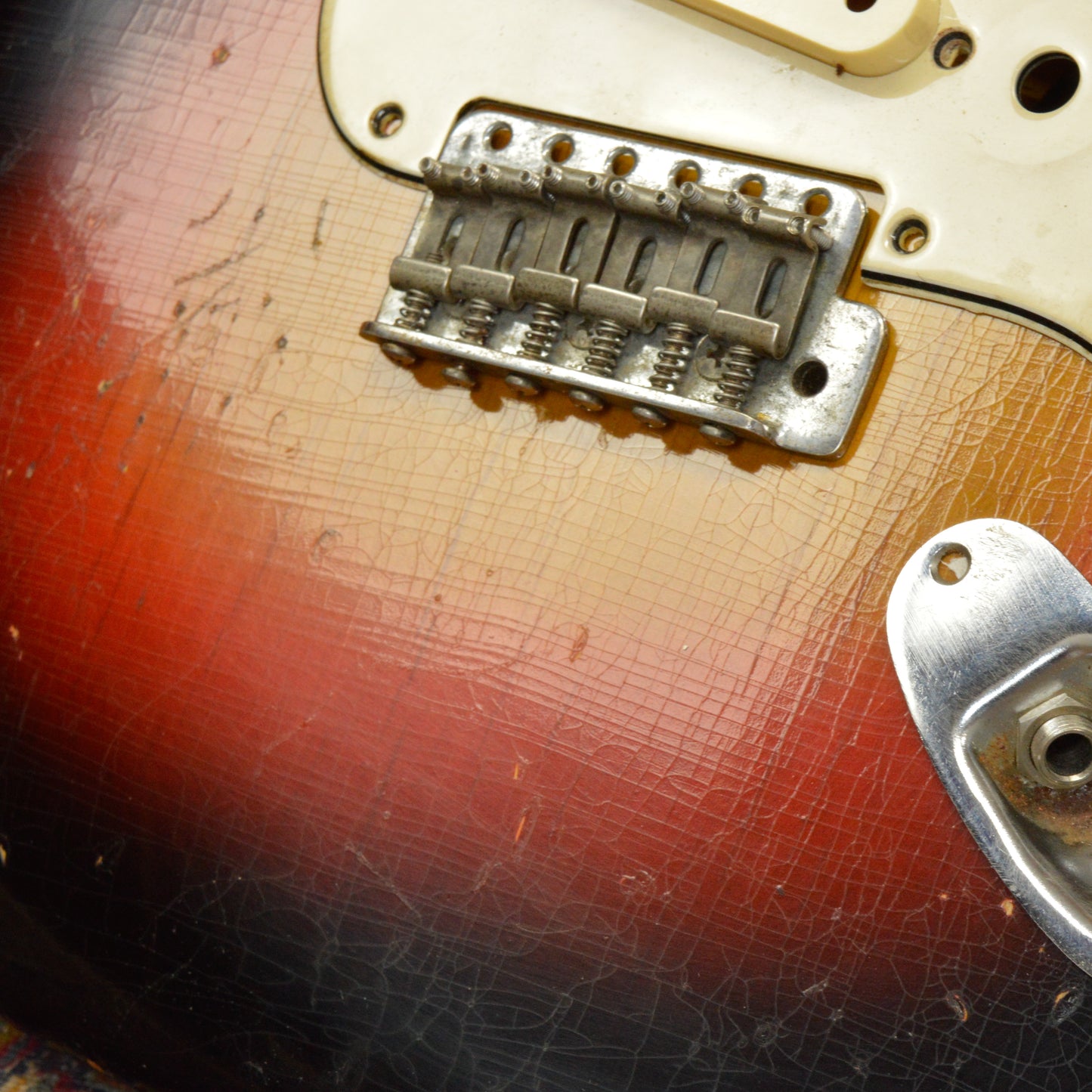 UV faded 3 Tone Sunburst SC Body GE0398