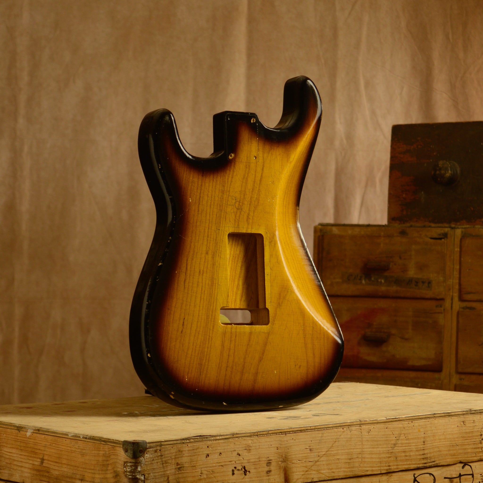 1 Piece Swamp Ash Sunburst SC Body GE0626