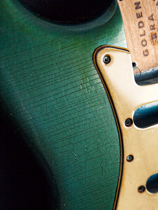 Lake Placid Blue S Body GE0222 and Scratchplate