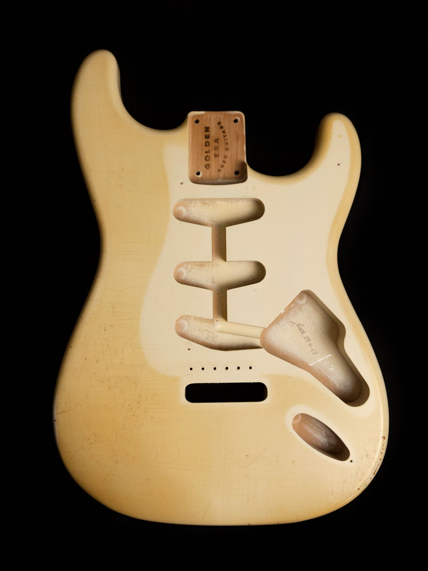 Olympic White SC Body GE0255