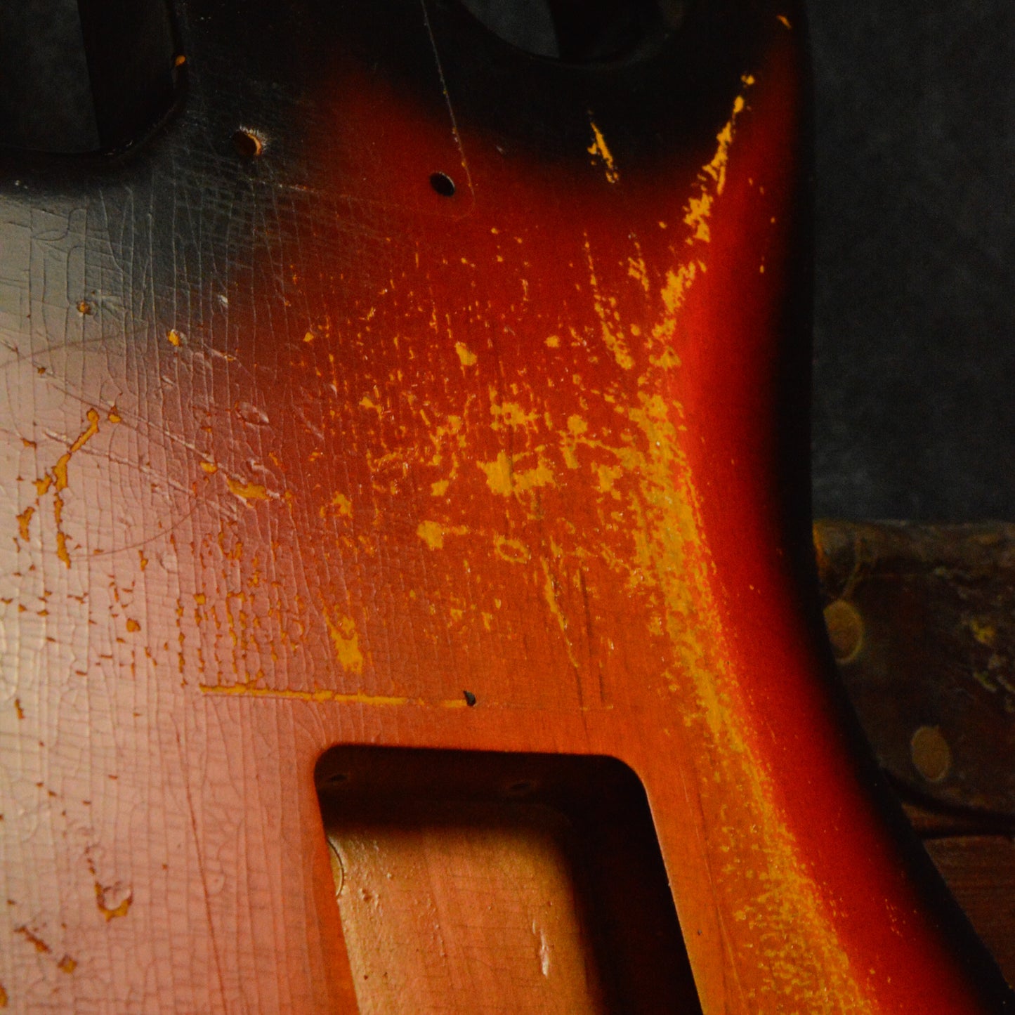 3 Tone Sunburst UV Faded SC Body GE0445