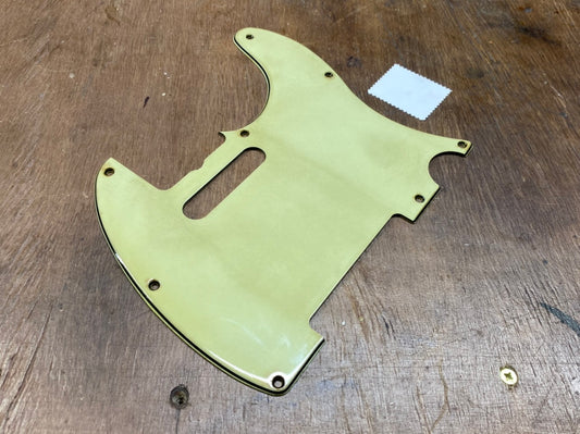TC Pickguard GE0318