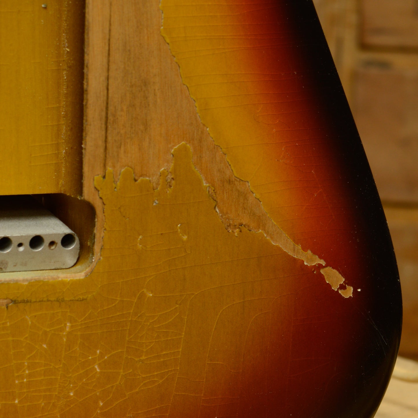 3 Tone Sunburst SC Body GE0671