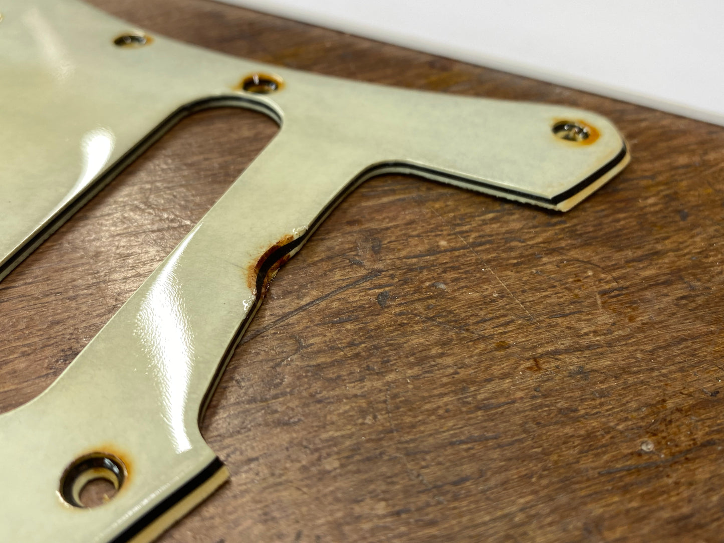 Aged "Mint" Scratchplate GE0230