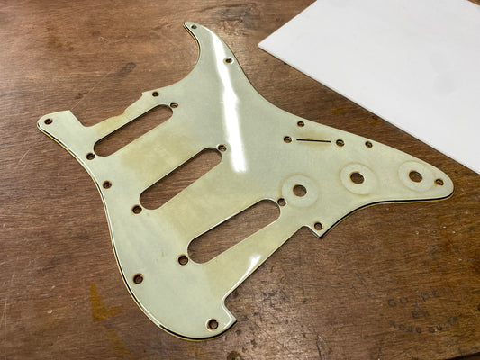 Aged "Mint" Scratchplate GE0227