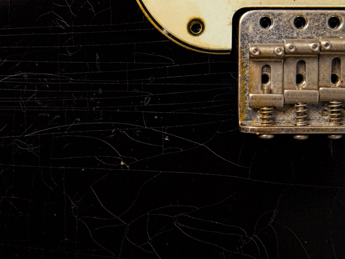 Black S Body and Scratchplate GE0236
