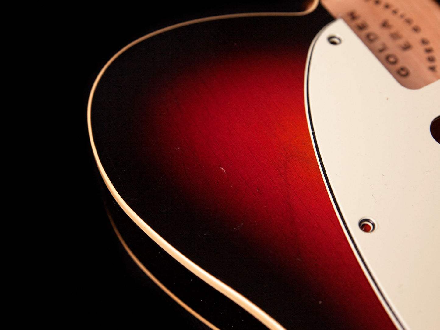 3 Tone Sunburst DB Body GE0280