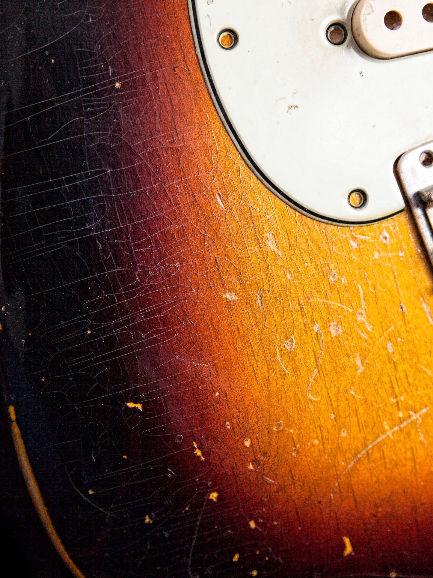 Faded 3 Tone Sunburst SC Body GE0221