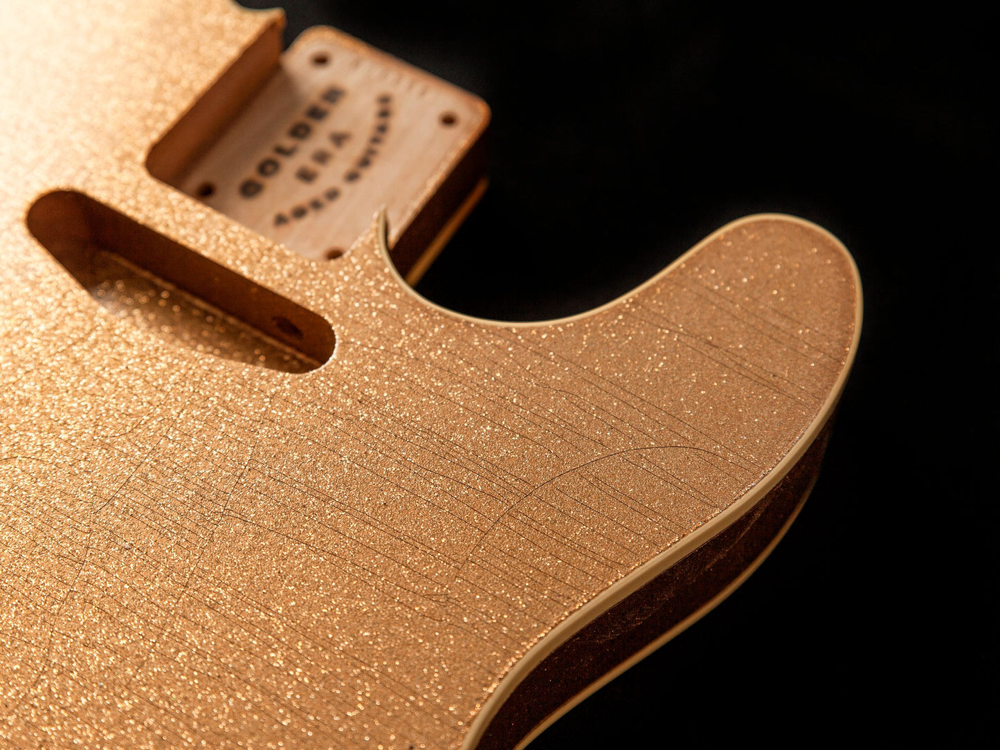 Gold Flake DB Body GE0269