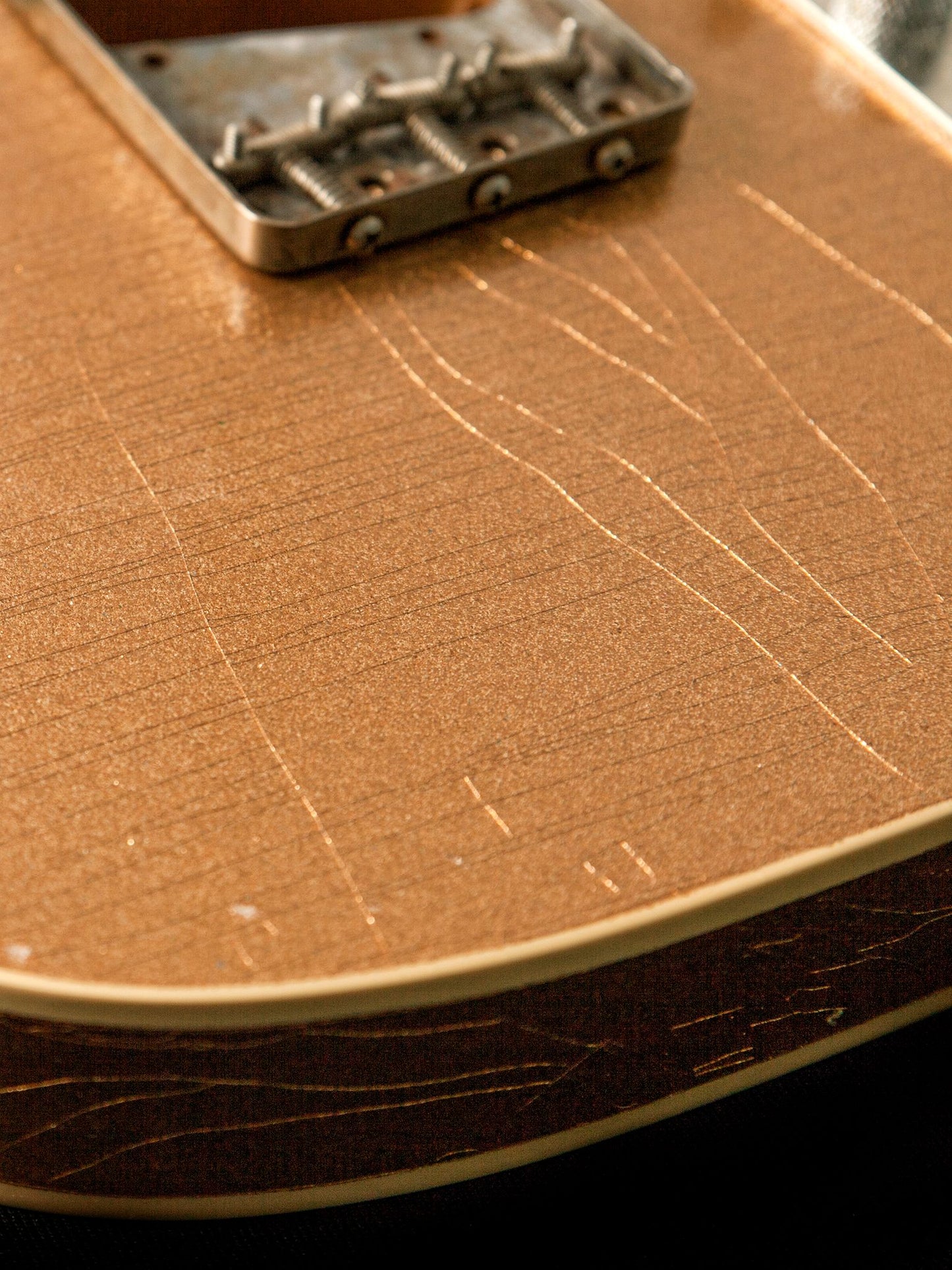 Gold Flake DB Body GE0269