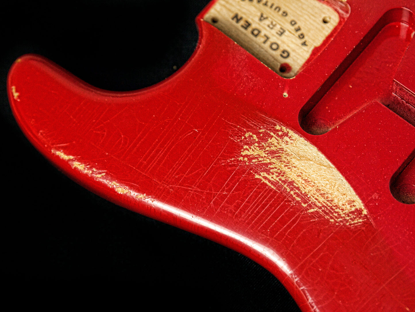 Dakota Red over Desert Sand S Body GE0235