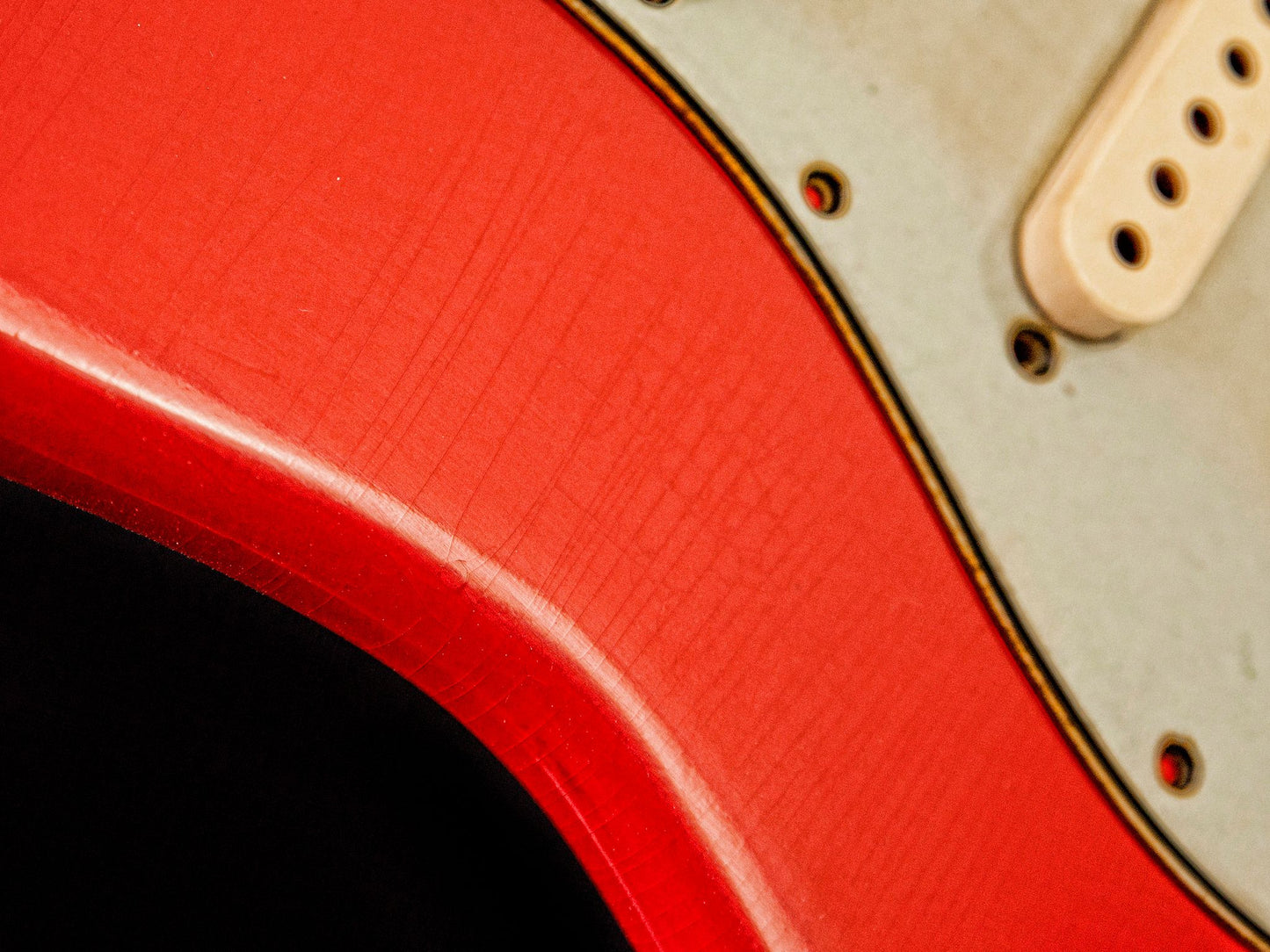 Fiesta Red SC Body & Scratchplate GE0248