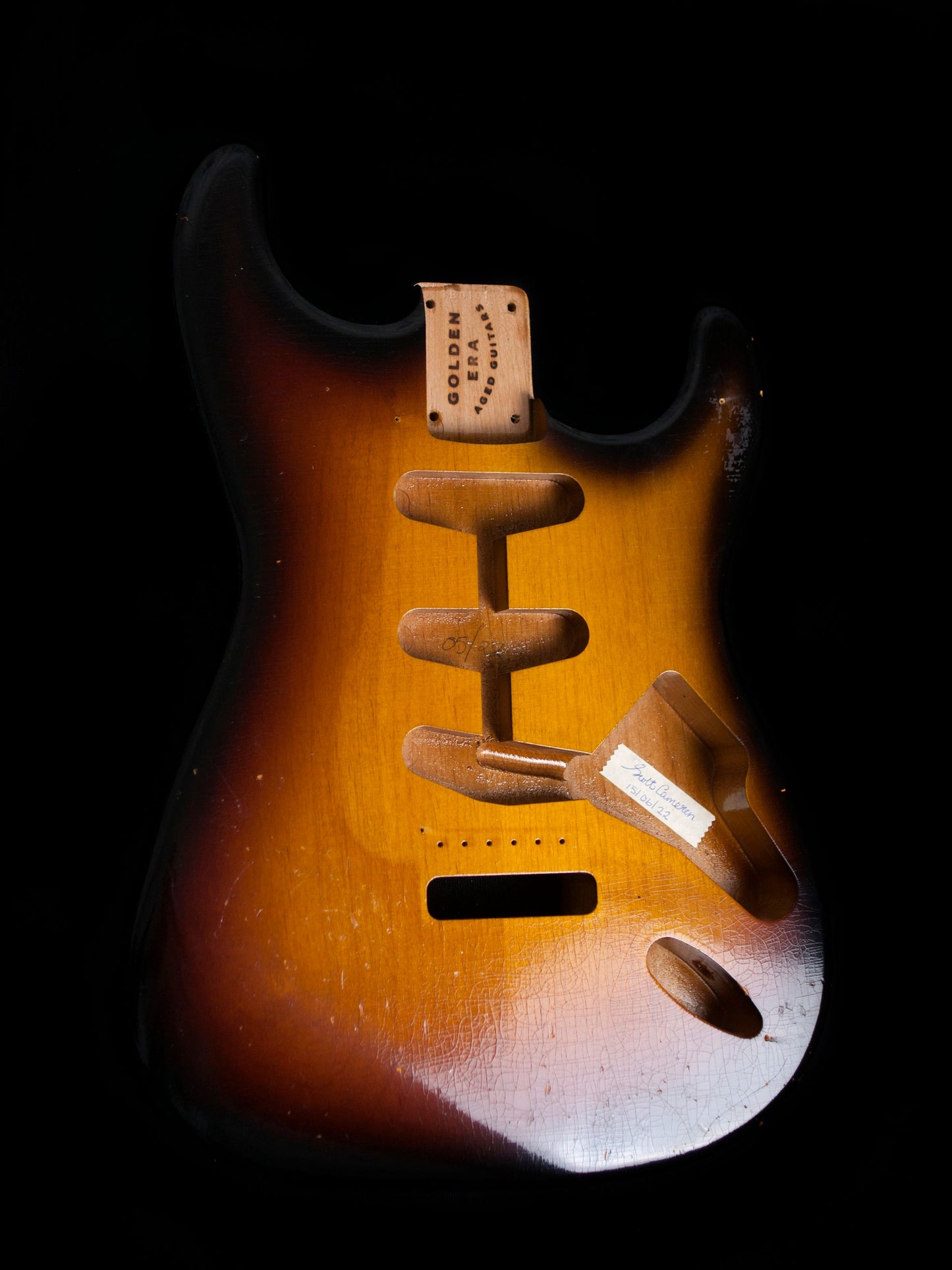 Faded 3 Tone Sunburst SC Body GE0101