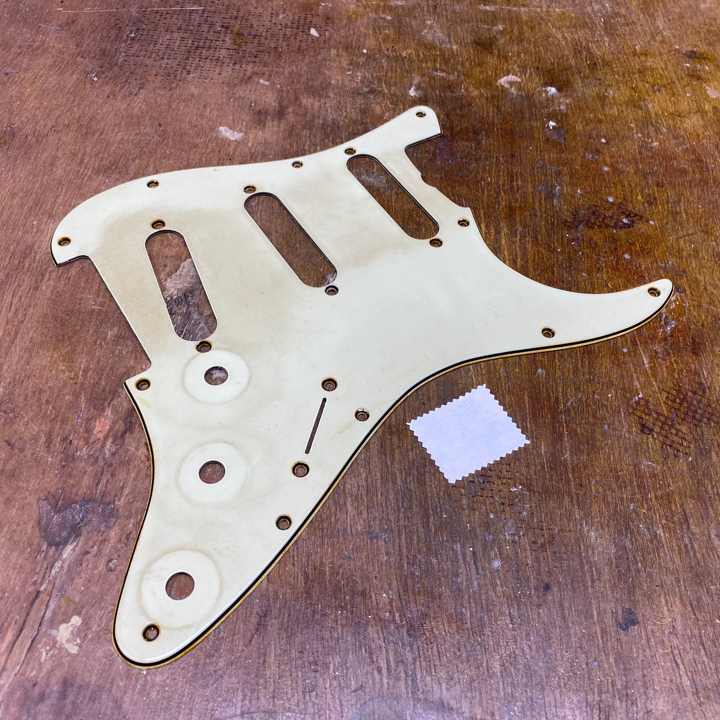 62 Scratchplate GE0148