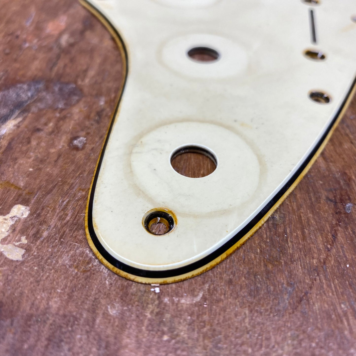 62 Scratchplate GE0148