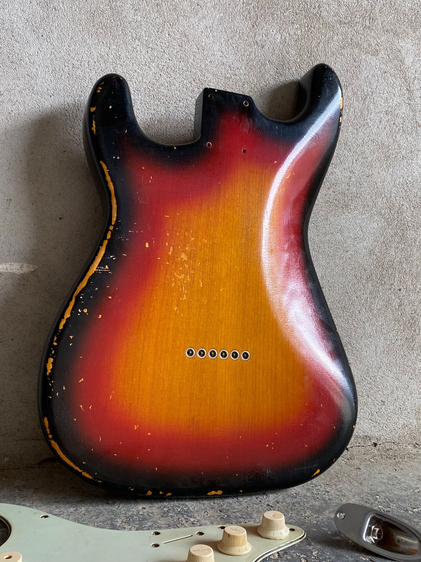 3 Tone Sunburst Hardtail SC Body GE0105