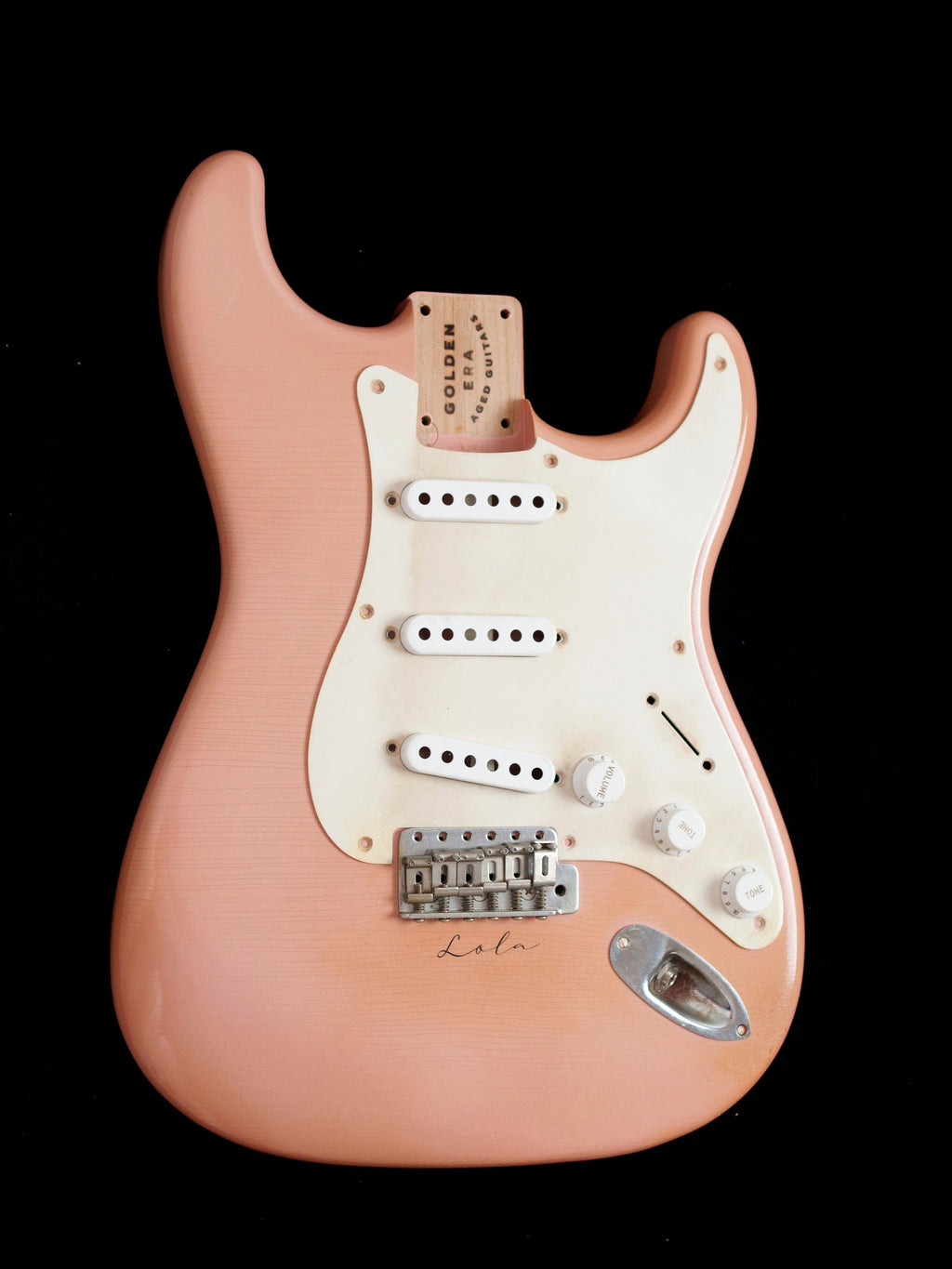 Shell Pink BlueBelle Body and Scratchplate "Lola" GE003BB