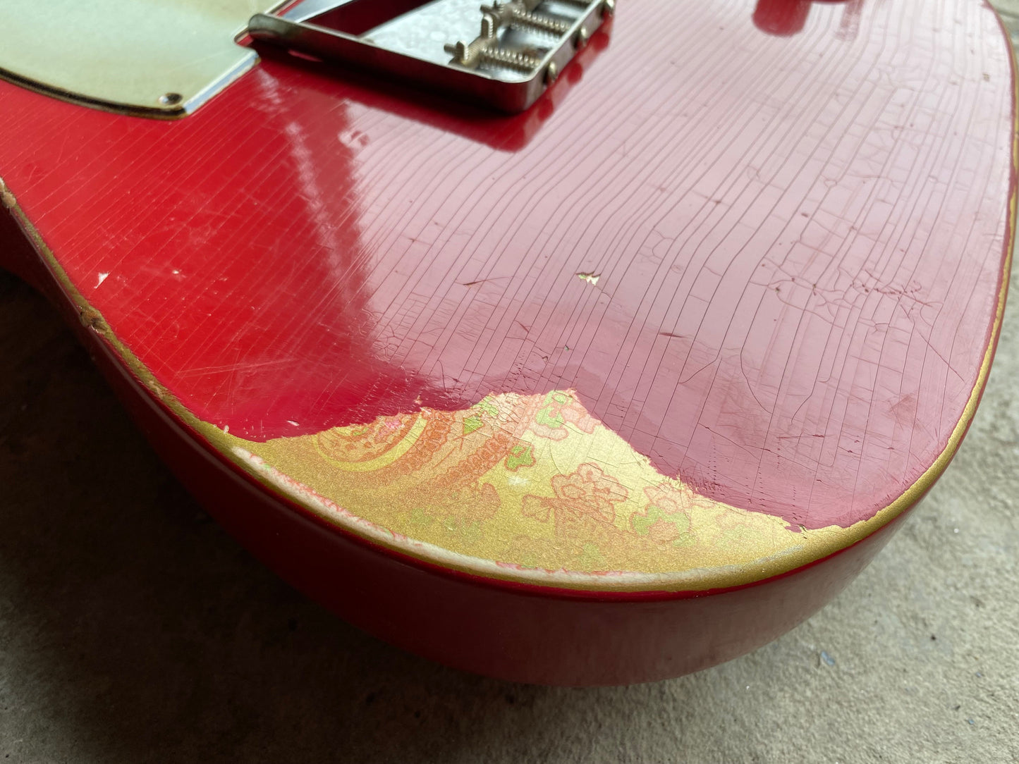 Dakota Red over Gold Paisley TC Body GE0107