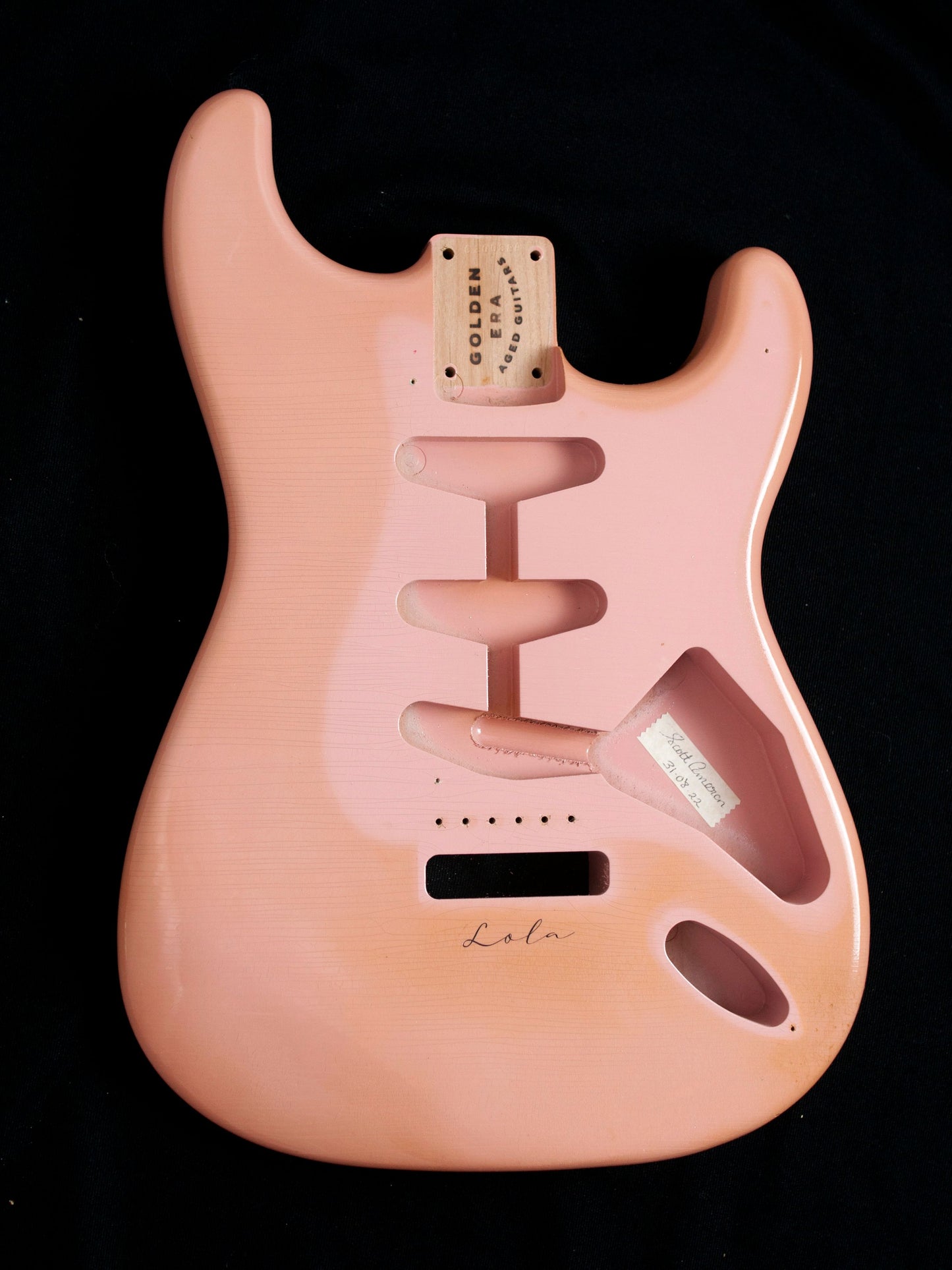 Shell Pink BlueBelle Body and Scratchplate "Lola" GE003BB