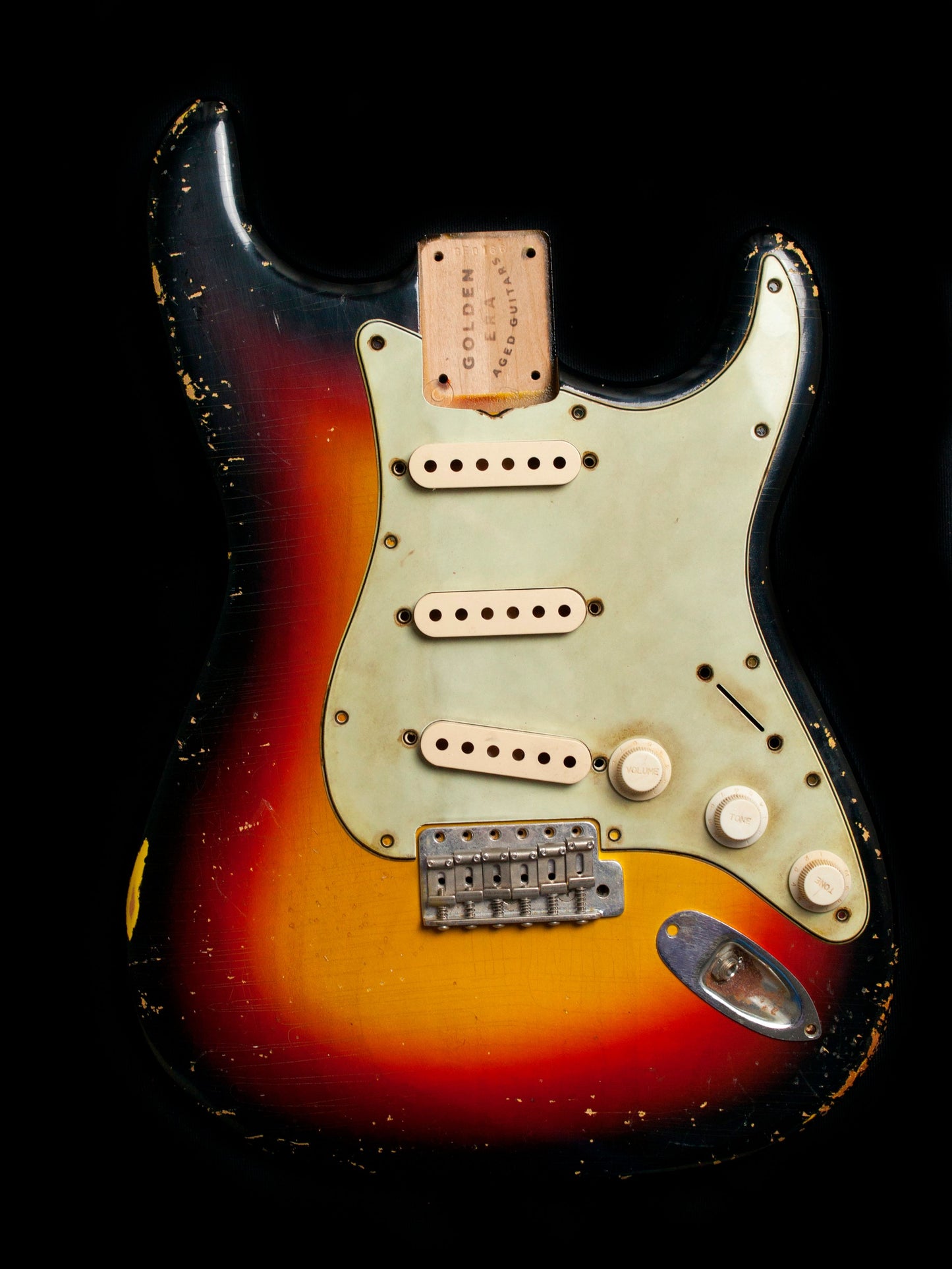 3 Tone Sunburst Body GE0166