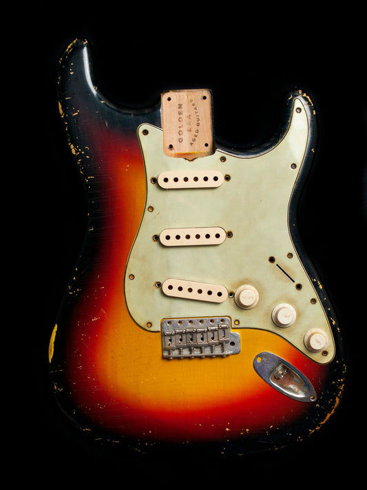 3 Tone Sunburst Body GE0166