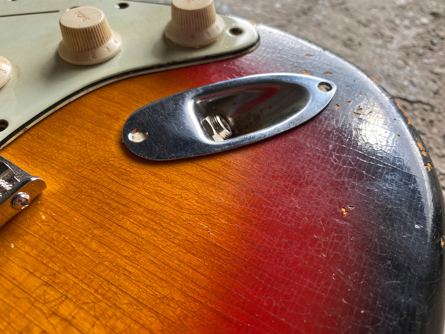 3 Tone Sunburst Hardtail SC Body GE0105