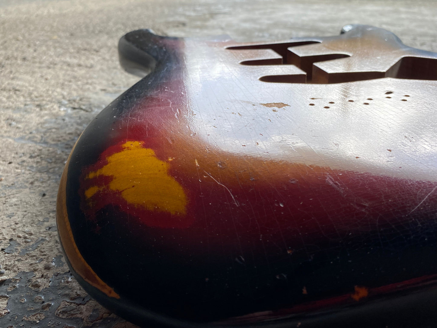 3 Tone Sunburst Hardtail SC Body GE0105