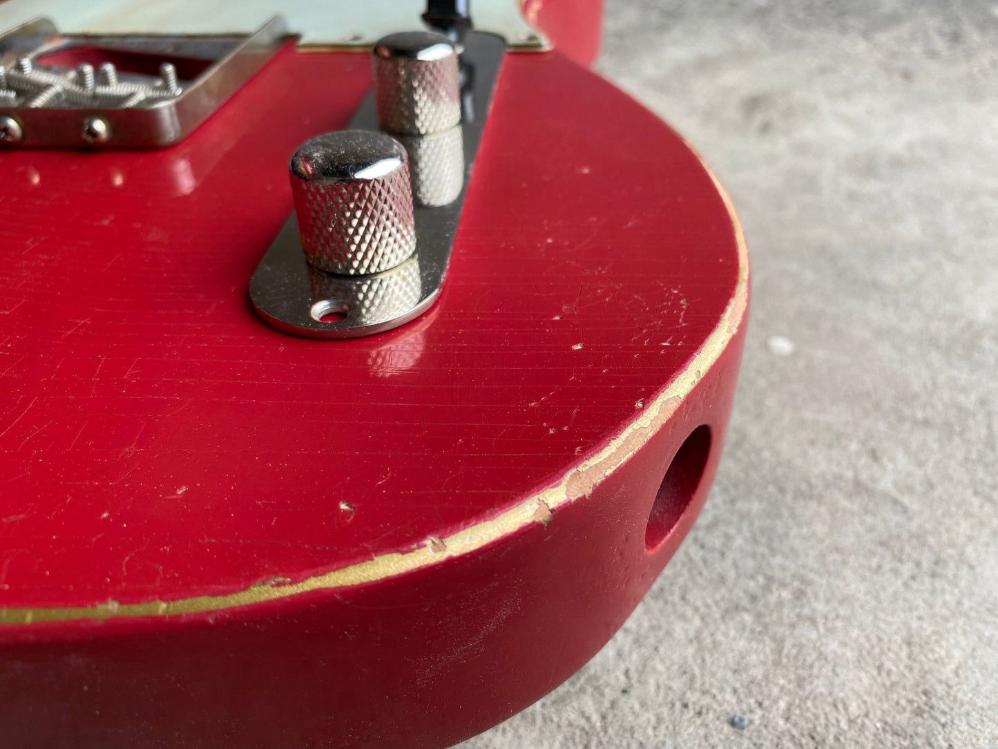 Dakota Red over Gold Paisley TC Body GE0107
